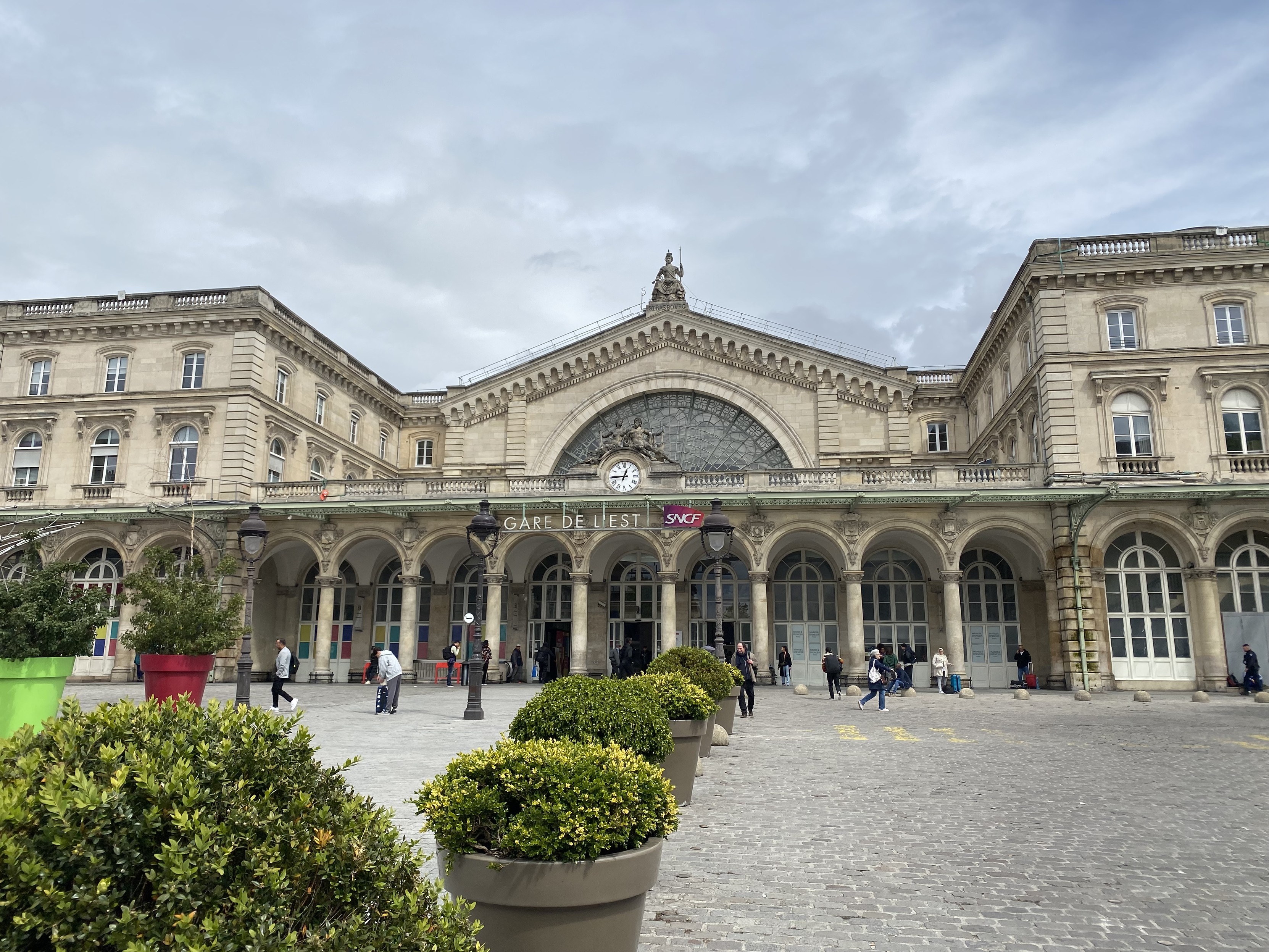 Front entrance of Paris Garr de L’Est. 